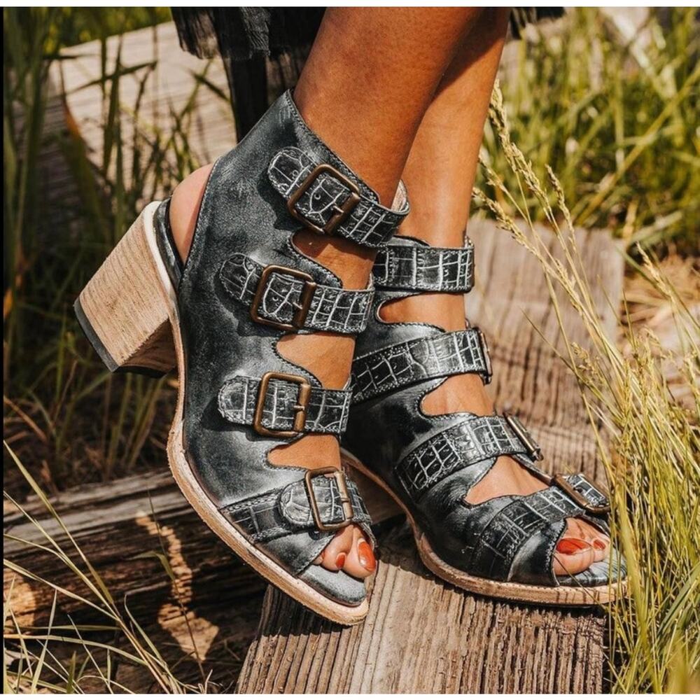 FREEBIRD BY STEVEN Quail Sandals in Black Multi 10